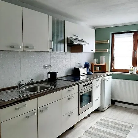 Schone Durchgangsferienwohnung Fur 4 Personen *